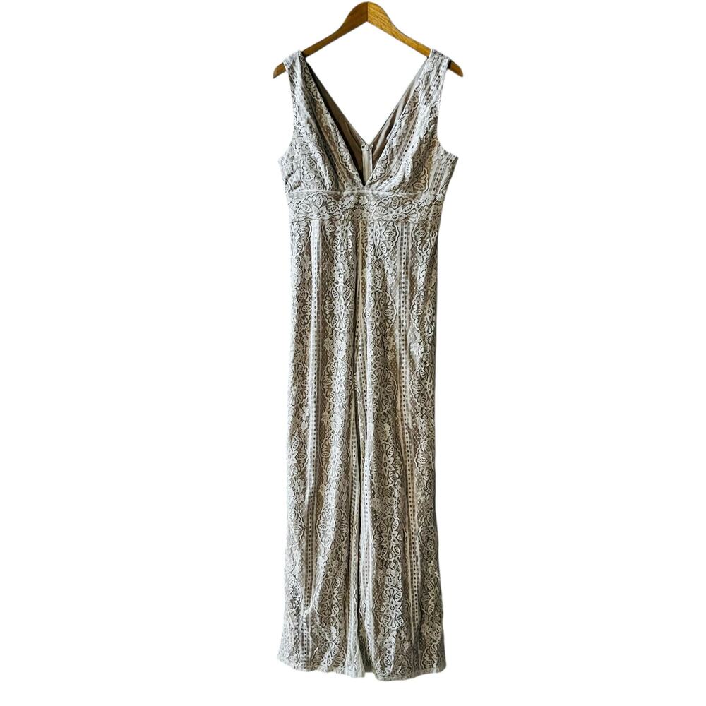 Fashion Nova So In Love Lace Sleeveless Jumpsuit Size L Large Ivory - Picture 2 of 8
